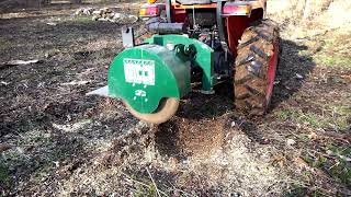 Kubota L2501 Stump grinding Woodland Mills WG24 [upl. by Munshi708]