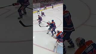 Matthews 1️⃣ McDavid 0️⃣ just 27 SECONDS in [upl. by Ahsinid667]