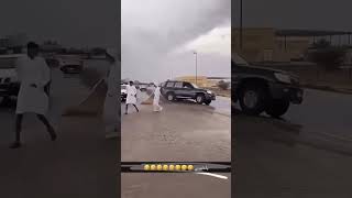 toyota land cruiser gxr drift اكسبلور الامارات 4x4 صوت 🤔😂 [upl. by Sheppard]