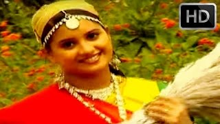 Oru Poo Thannal  Malayalam Mappila Album  Muthu Habeebi Monjathi  Thajudheen [upl. by Iatnahs825]