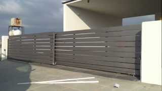 Telescopic sliding gate V2electronica telescopic sliding automatic motorised Faac gate [upl. by Sewel]