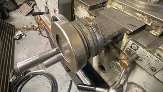 How to adjust the cross slide nut on a hypromac clausing or colchester 1550 metal lathe [upl. by Gudrun]