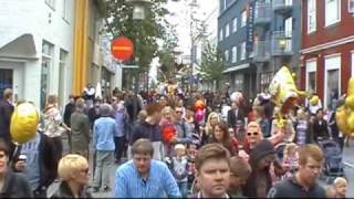 17 júní  parades in Reykjavik  celebrating independence day 2010 [upl. by Yrevi]