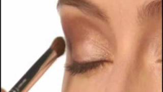 How to Apply Eye Shadow  Clinique Eyeshadow Powder [upl. by Nunciata858]