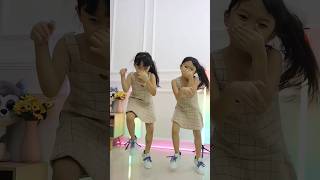 GOYANG DABOY REMIX  TIKTOK VIRAL trends jogetremix twins shorts [upl. by Augustin]