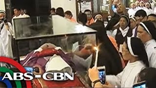 Bandila Labi ng arsobispo di nangamoy agnas kahit 3 dekada nang nakalibing [upl. by Ocirnor423]