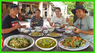 Luffa Soup Of Fresh Crab Mix Vegetable  Port Salada Cooking With Uncle Pove Family Food [upl. by Sankaran]