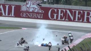 Accident Moto2 Malaysian 2013 [upl. by Retep]