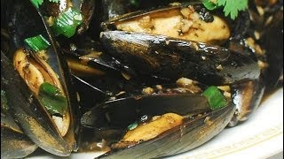 Stir Fry Mussels with Spicy Ginger and black beans sauce [upl. by Aehc]