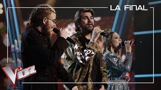 Andrés Martín y María Espinosa cantan con Juanes La Plata  La Final  La Voz Antena 3 [upl. by Renata]