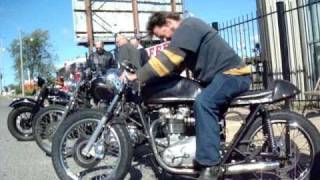 Mitch’s big bore Triumph Bonneville [upl. by Yras]