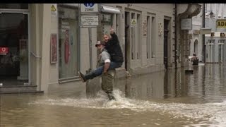 Inondations dans le sud et lest de lAllemagne [upl. by Pooi235]