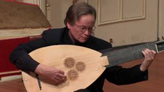 Johann Kapsberger Toccata Arpeggiata David Tayler theorbo [upl. by Hpeseoj]