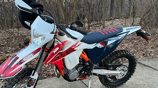 2023 KTM 500 EXCF SIX DAYS review and walk around [upl. by Zelde]