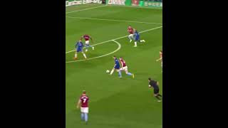 El mejor gol de hazard skills muy top que bueno era en el chelsea shortsviral shortsvideo futbol [upl. by Alamat928]