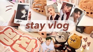 stay vlog  opening kpop photocards unboxing skz victory pop up store and broadcast pcs [upl. by Sig178]