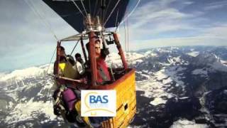 Bas Ballon Oostenrijk Filzmoos 25 uur in 330 minuten over de Alpen Dachstein ballonvaart [upl. by Qulllon534]