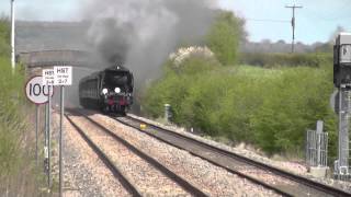 34067 Tangmere storms through AscottunderWychwood [upl. by Sanyu]