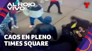 Paliza de migrantes contra dos policías causa indignación en Nueva York [upl. by Neddie]