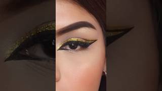 Easy graphic golden eyeliner graphiceyeliner shorts eyelinertoturial [upl. by Yellek816]