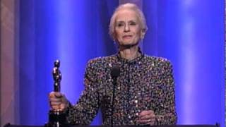 Jessica Tandy Wins Best Actress 1990 Oscars [upl. by Par]