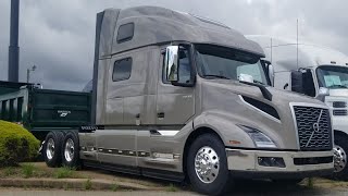 2021 Volvo VNL 860 Semi Truck Full Walkaround Exterior and Interior [upl. by Cadel]