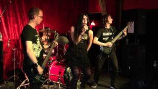 Kalidia  Dollhouse Labyrinth of thoughts  Live Giffard Arms Wolverhampton 8516 [upl. by Zelde820]