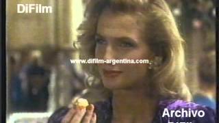 DiFilm  Publicidad chocolate Ferrero Rocher 1994 [upl. by Erbes313]