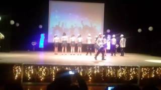 BAILE DESPACITO NIÑOS SECUNDARIA MONTESSORI [upl. by Enileme]