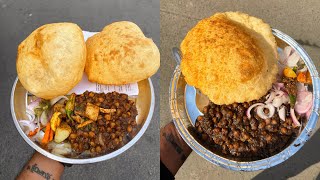 Delhi ke sabse Mashoor waiting line wale Chole Bhature  Baba ji ke famous [upl. by Yaker]