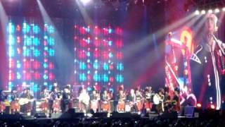 Paul McCartney  Mull of Kintyre live at O2 London 22 December with Pipers [upl. by Elmer597]