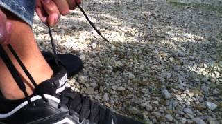 Faire ses lacets  astuce pour lacer ses chaussures [upl. by Ardnait]