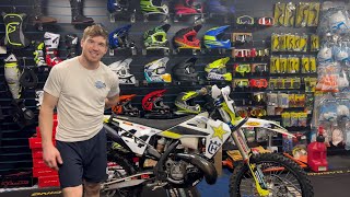 Husqvarna Te 300i 2022  Bike Prep  British Extreme Enduro  Cowm Leisure 2022 [upl. by Dacie]