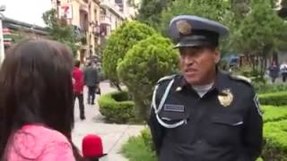 Policía Poliglota Mexicano Habla 6 idiomas [upl. by Stephannie16]