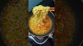 Late night spicy ramen shortsasmr cookingnoodlesnoodlesrecipeviral trendingfyp [upl. by Sharpe]