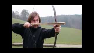 Archery Special Ottoman Shooting with a Majra or Nawak  wwwarcherythumbringcom [upl. by Emma]