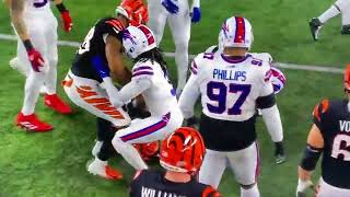 Damar Hamlin Scary Injury on Hit by Tee Higgins buffalobills BUFvsCIN bengals billsmafia [upl. by Julieta]