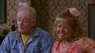 Coronation Street Les Battersby Scenes  Episode 837 [upl. by Palestine]