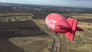 ZEPPELIN COCACOLA  Aeródromo de Villanueva del Pardillo [upl. by Ordnael]