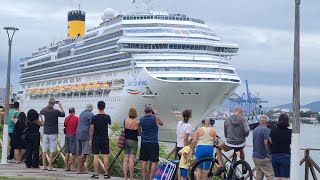 Cruzeiro Maior que o Titanic saindo de Itajaí [upl. by Lowrie]