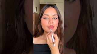 How to overline lips correctly 🥰 overline lips lipsticklover shorts [upl. by Werda]