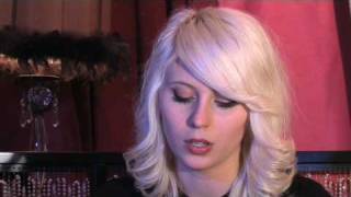 Amanda Jenssen intervjuas av SvDs Harry Amster [upl. by Ttreve]