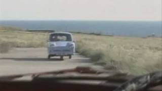 Mr Bean VS Blue Three Wheeler [upl. by Gorrian]