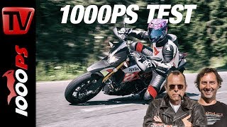 Aprilia Dorsoduro 900 2017  Test auf der Landstraße [upl. by Leahcimnaj747]