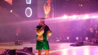 Bad Bunny cantando callaita en vivo FULL HD Miami Viva Latino [upl. by Dygall766]