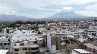 ArequipaPérou la ville blanche vue du ciel Drone Mavic Mini [upl. by Notnek]