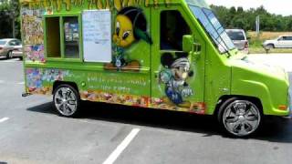 GHETTO ICE CREAM TRUCK ON SPINNERS [upl. by Sanalda]