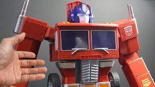 Unboxing Robosen Transformers Auto Converting Optimus Prime [upl. by Fabozzi]