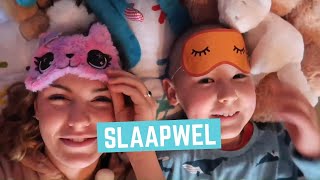 Pyjamadag 2020  Gloria vlogt voor Bednet 1 [upl. by Eatnad780]