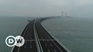 Maior ponte marítima do mundo é inaugurada na China [upl. by Eceinaj]